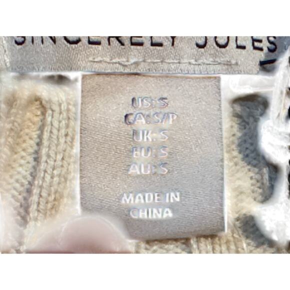 NWT CIAO BELLA Embroidered Front Cropped Powder Pink Sweater Small - Picture 5 of 8